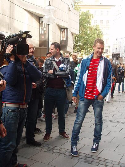 David Alaba und Holger Badstuber machen bei einem Videodreh München unsicher.