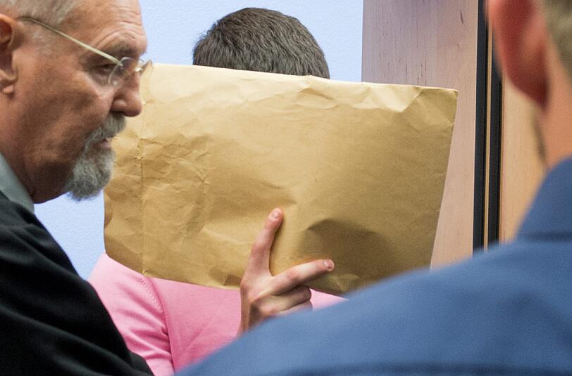 Das Gericht verurteilte Sanel M. am Dienstag wegen Körperverletzung mit Todesfolge zu drei Jahren Jugendgefängnis. Sein Verteidiger will in Revision gehen.