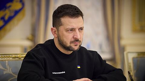 Der ukrainische Präsident Wolodymyr Selenskyj verurteilte die Tötung eines ukrainischen Kriegsgefangenen.