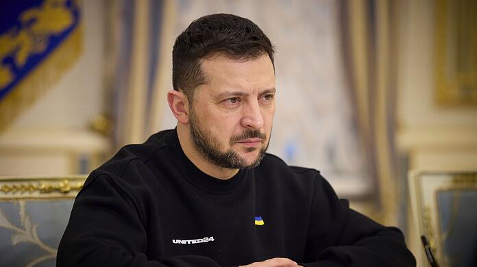 Der ukrainische Präsident Wolodymyr Selenskyj verurteilte die Tötung eines ukrainischen Kriegsgefangenen.