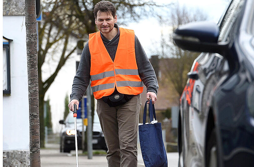 Der Schweizer Daniele Rohner sorgt für Sauberkeit in Zusamrshausen.