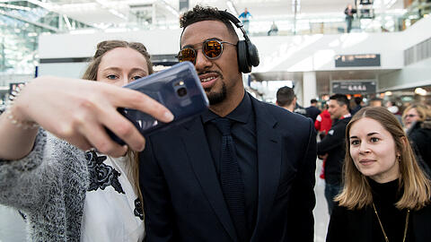 Publikumsliebling des FC Bayern: Jérôme Boateng vor dem Abflug zum Achtelfinal-Rückspiel der Champions League bei Besiktas Istanbul.