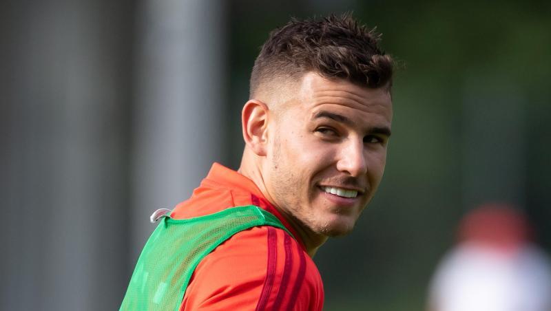 Der französische Weltmeister Lucas Hernández hat nach langer Zwangspause erstmals wieder ein Training absolviert. Der französische Weltmeister Lucas Hernández hat nach langer Zwangspause erstmals wieder ein Training absolviert.