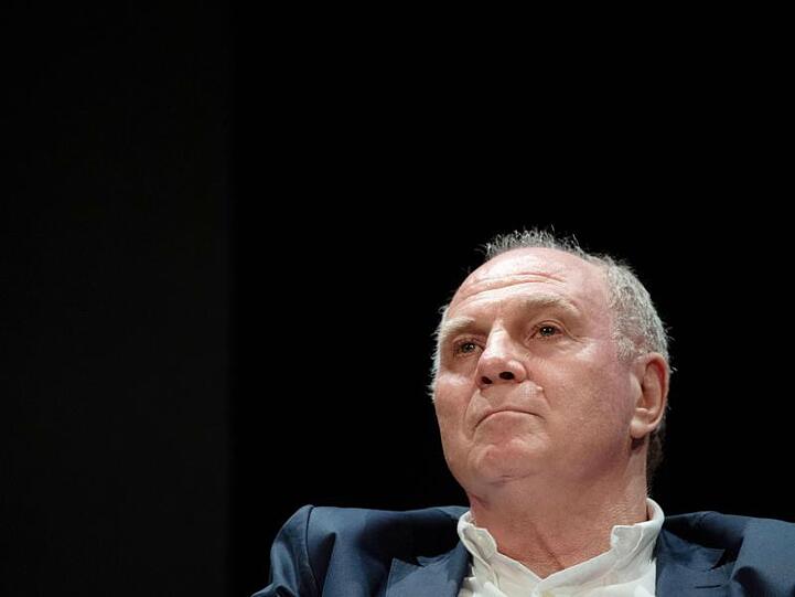 Uli Hoeneß, Präsident des Fußball-Bundesligisten FC Bayern München. Foto: Marijan Murat/Archivbild