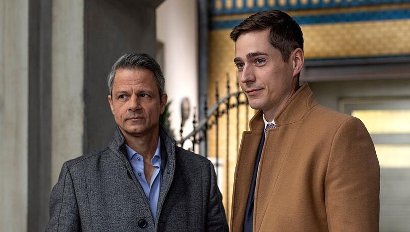 "Unter uns": Benedikt (l.) macht sich Gedanken um Jori. "Unter uns": Benedikt (l.) macht sich Gedanken um Jori.