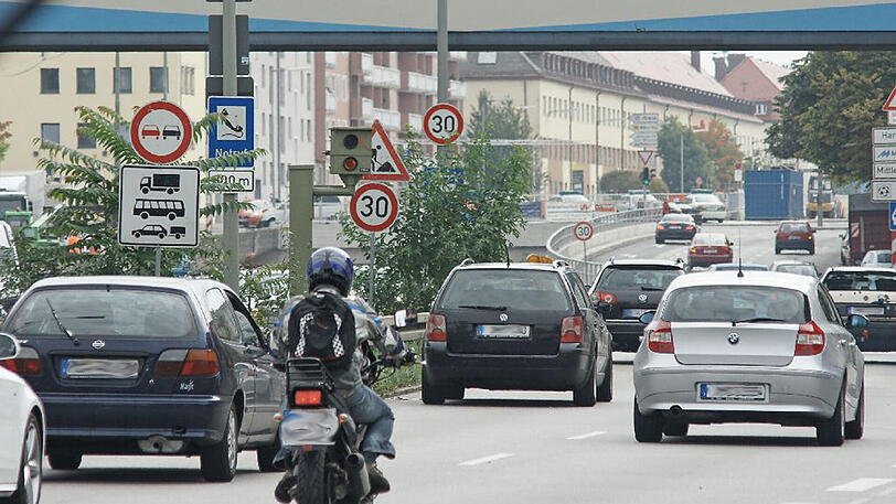 Auf der Tegernseer Landstraße gibt es in der nächsten Zeit Bauarbeiten.