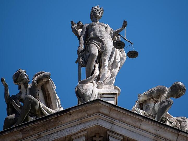 Betrug bei Integrationstests: das Landgericht München startet den Prozess.