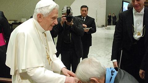 Papst Benedikt XVI. empfing letztes Jahr Löwen-Präsident Dieter Schneider.