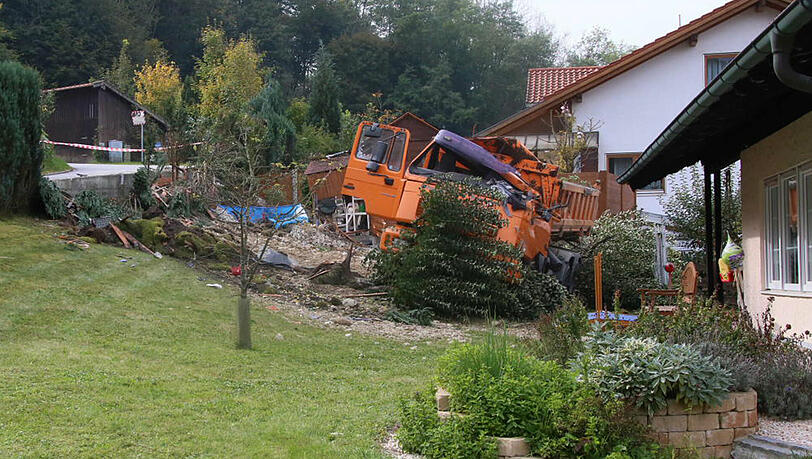 Die Bilder vom Unfall in Jettenbach. Die Bilder vom Unfall in Jettenbach.