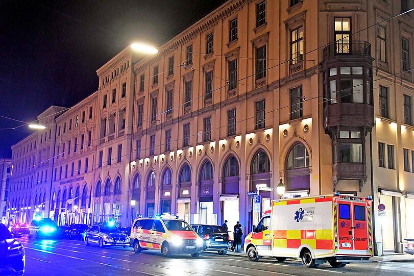 Weitere Bilder vom Polizeieinsatz auf der Maximilianstraße.