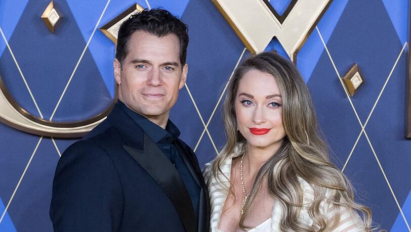 Henry Cavill und Natalie Viscuso sind zum ersten Mal Eltern geworden.