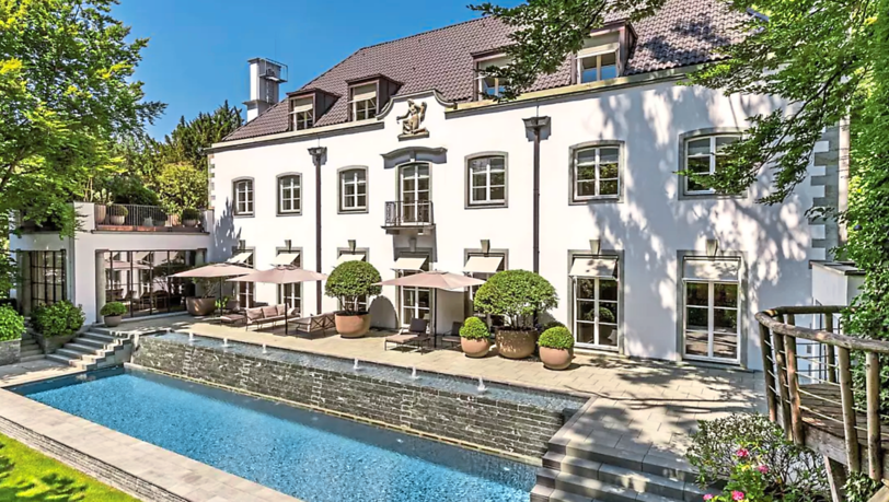 Die luxuriös ausgestattete Villa im Münchner Herzogpark. Die luxuriös ausgestattete Villa im Münchner Herzogpark.