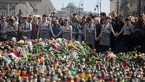 Die Polen trauern um ihren ihren Präsidenten Die Polen trauern um ihren ihren Präsidenten