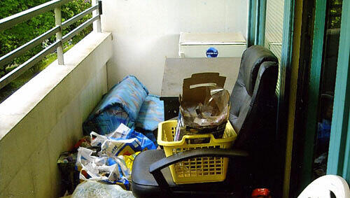 So hinterließ der Mieter den Balkon So hinterließ der Mieter den Balkon