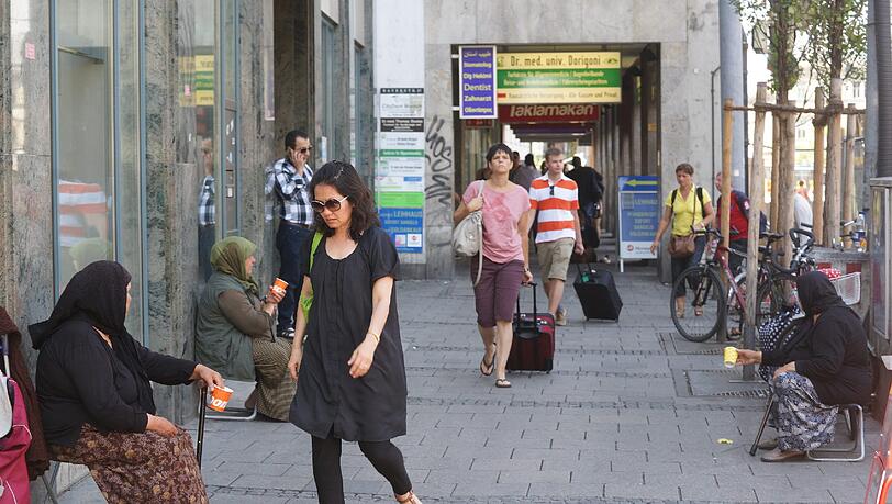 Die Bettler-Banden sind zurück in München. Die Bettler-Banden sind zurück in München.