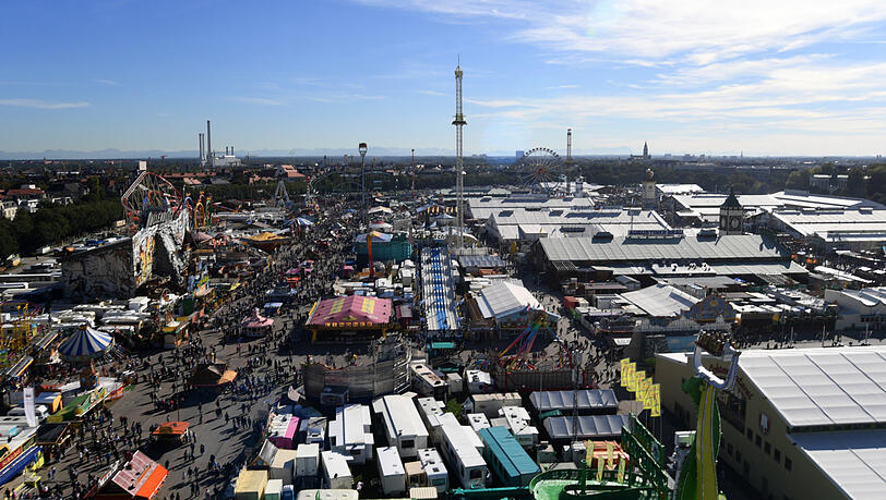 Schnell noch die Aussicht vom höchsten Punkt genießen. Schnell noch die Aussicht vom höchsten Punkt genießen.