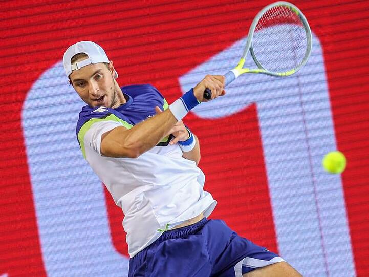 Jan-Lennard Struff konnte das erste Spiel auf Masters-Ebene nach der Corona-Pause glatt gewinnen.