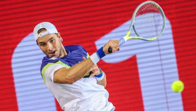 Jan-Lennard Struff konnte das erste Spiel auf Masters-Ebene nach der Corona-Pause glatt gewinnen.