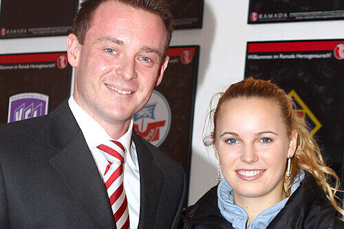 Herzogenaurachs Ramada-Hotelier Dominik Maiser mit der Tennis-Weltranglistenersten Caroline Wozniacki.