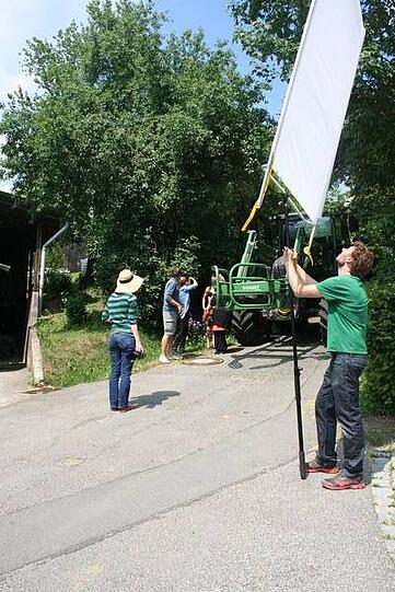 Bilder vom Making- of: Die Aufnahmen für den Jungbauernkalender 2013 in Bayern fanden im Mai statt