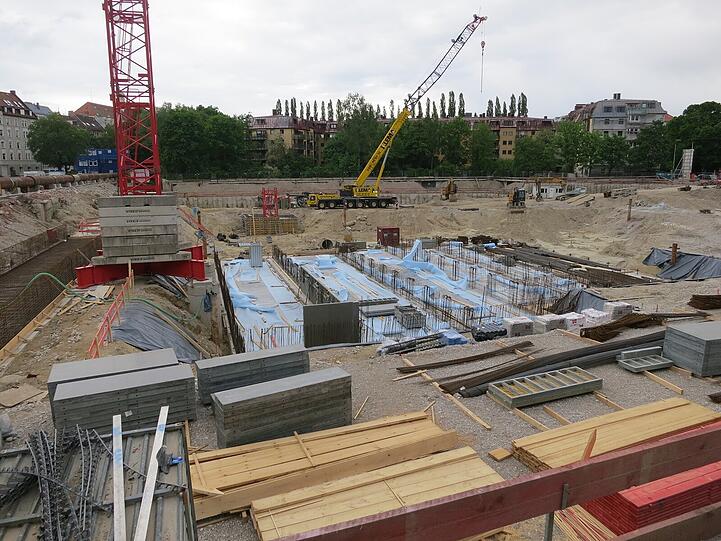 Riesig: Das ganze Areal ist rund 13 000 Quadratmeter groß.