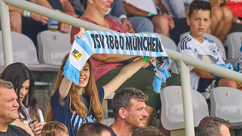 Für das Gastspiel beim SV Wehen Wiesbaden sind wieder Löwen-Fans zugelassen. (Archivbild)