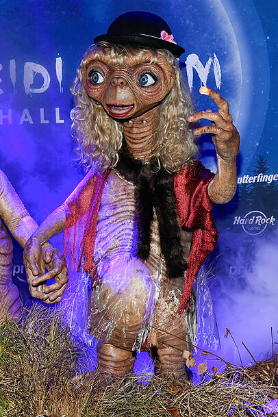 Heidi Klum feiert ihre 23. jährliche Halloween-Party im Hard Rock Hotel New York: Sie verwandelte sich in E.T.