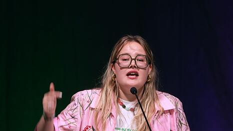 Gr&uuml;ne-Jugend-Chefin Henriette Held setzt wie die Gr&uuml;ne Jugend insgesamt auf Abgrenzung zum Kurs von Kanzler Friedrich Merz (CDU).