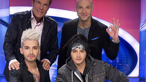 In der Jubiläumsstaffel von "DSDS" sitzen jetzt neben Dieter Bohlen die Zwillinge Bill und Tom Kaulitz von Tokio Hotel sowie Mateo von der Popgruppe Culcha Candela in der Jury. In der Jubiläumsstaffel von "DSDS" sitzen jetzt neben Dieter Bohlen die Zwillinge Bill und Tom Kaulitz von Tokio Hotel sowie Mateo von der Popgruppe Culcha Candela in der Jury.