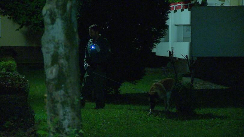 In Neuhausen hat die Polizei einen Handtaschendieb nach wilder Verfolgungsjagd festgenommen.