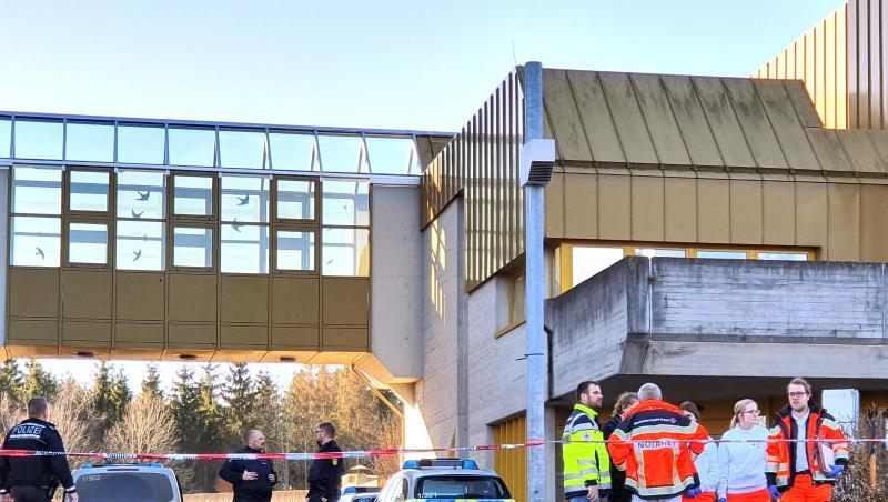 Die Messerattacke im Jobcenter von Rottweil war vom mutmaßlichen Täter im Internet angekündigt worden. Die Messerattacke im Jobcenter von Rottweil war vom mutmaßlichen Täter im Internet angekündigt worden.