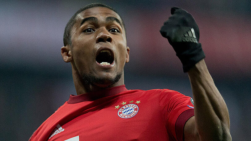 Bayern-Star Douglas Costa war schon bei der Abstimmung zur "Samba d'Or 2015" auf dem zweiten Platz hinter Neymar vom FC Barcelona gelandet. Bei der seit 2008 stattfindenden Wahl werden die besten in Europa spielenden Brasilianer gekürt. Bayern-Star Douglas Costa war schon bei der Abstimmung zur "Samba d'Or 2015" auf dem zweiten Platz hinter Neymar vom FC Barcelona gelandet. Bei der seit 2008 stattfindenden Wahl werden die besten in Europa spielenden Brasilianer gekürt.