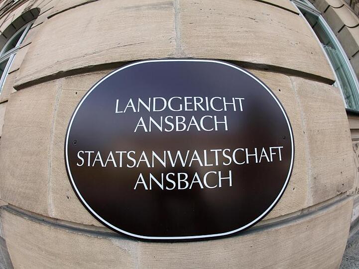 Außenansicht des Landgerichts in Ansbach (Mittelfranken). Foto: Daniel Karmann/Archiv