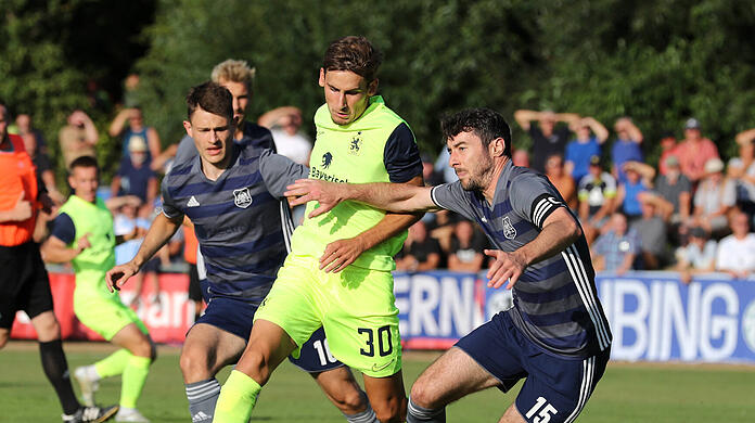 Milos Cocic steuerte zum 8:0-Sieg in Feuchtwangen einen Doppelpack bei.