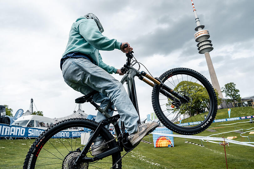Es wird ein sportliches Programm für Kinder und Familien geboten.