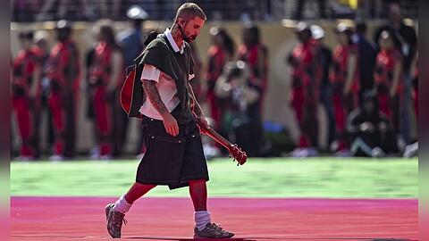 Justin Bieber trug in der WM-Halbzeitshow nur Sachen seiner eigenen Marke.