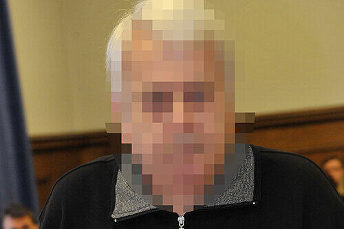 Konnte mit seinem Zentralschlüssel alle Türen der Flüchtlingsunterkunft öffnen: der Angeklagte  Hans B (61).