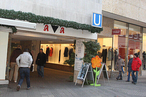 Auch die U-Bahn-Passage Lorenzkirche ist ab März rauchfrei.