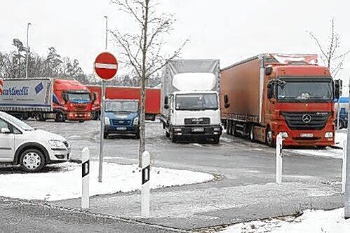 Hier auf dem Parkplatz der Rastanlage Feucht wurde der Pole tot in der Kabine seines Lastwagens gefunden.