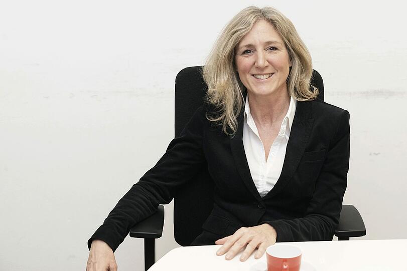 Kann deutsch - und Humor auch: Sabine Nallinger.