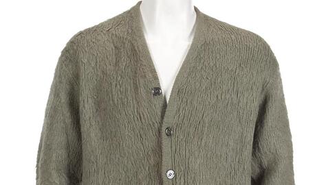 Eine Strickjacke des früheren Nirvana-Frontmanns Kurt Cobain (1967-1994) ist in New York für 334.000 Dollar (etwa 300 000 Euro) versteigert worden.