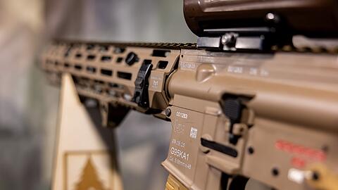 Die EU-Kommission will, dass die Ukraine R&uuml;stungsg&uuml;ter vorrangig in Europa kauft.  (Archivbild)