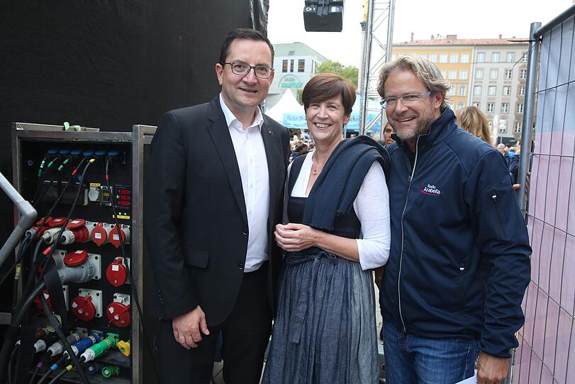 Auch der Hauptsponsor der Shoppingnacht, die Stadtsparkasse, war vertreten.