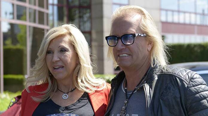 Haben Carmen und Robert Geiss bei Dreharbeiten zu ihrer Reality-Doku gegen Corona-Auflagen verstoßen?