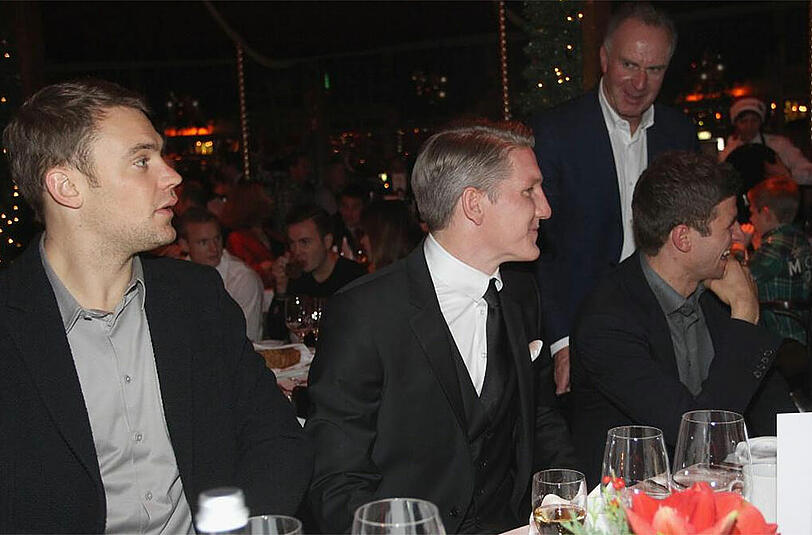 Die besten Bilder von der FC-Bayern-Weihnachtsfeier...