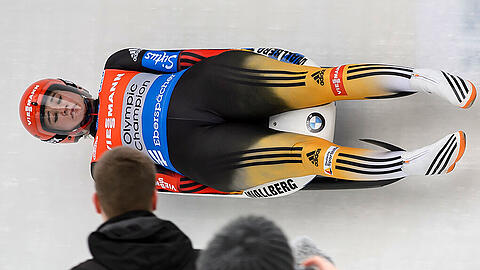 In Altenberg war die Konkurrenz mal wieder chancenlos. Natalie Geisenberger hat sich mit ihrem Sieg am Sonntag den Gesamtweltcup gesichert.