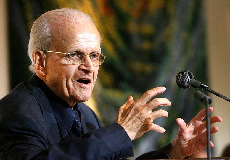 Der Religionsphilosoph Eugen Biser an seinem 90. Geburtstag.