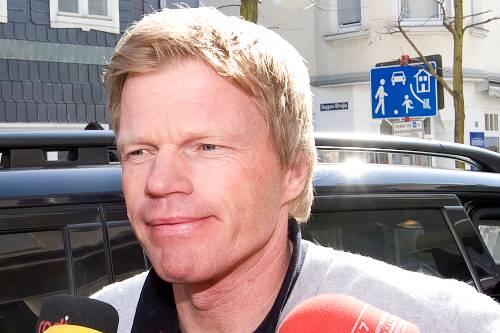 Oliver Kahn als neuer Schalke Manager? Sepp Maier kann sich das gut vorstellen.