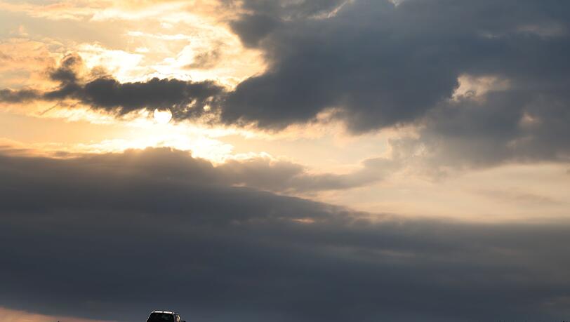 Am Sonntag ziehen vielerorts Wolken im Freistaat auf. (Symbolbild)