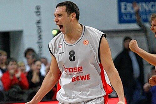 Der personifizierte Power-Mann: Brose-Ass Predrag Suput riss die Bamberger Fans beim sensationellen Sieg gegen Real Madrid zu Beifallsstürmen hin.